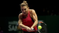 Svtová jednika Simona Halepová bhem druhého utkání na Turnaji mistry.