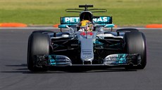 Lewis Hamilton z Mercedesu během kvalifikace na Velkou cenu Mexika Formule 1.
