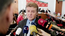 Ji�í Dolej� ve volebním �tábu KS�M v Praze. (21. �íjna 2017)