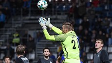 Jablonecký branká� Michal Bárta v pohárovém duelu s Olomoucí.
