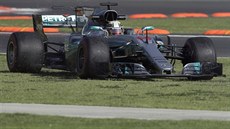 Lewis Hamilton z Mercedesu pi tréninku na Velkou cenu Mexika formule 1