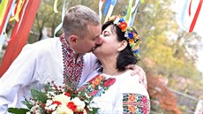 Radek a Hana Ka�parov�tí se díky projektu um�lkyn� Kate�iny �edé vzali, jako...