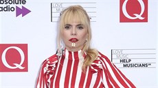 Zpvaka Paloma Faith na Britain Q Awards (Londýn, 18. íjna 2017)