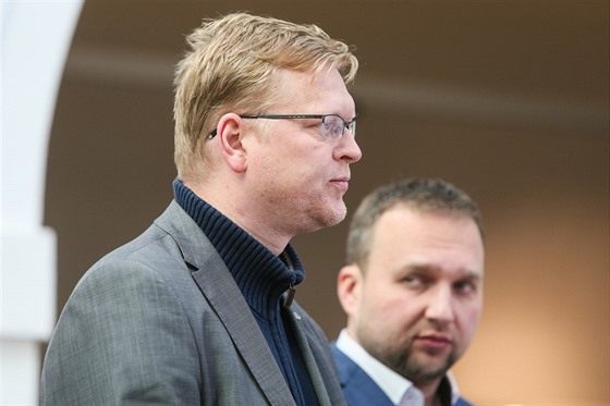Pavel Blobrádek a Marian Jureka (oba KDU-SL) komentují povolební...