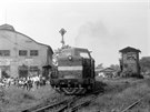 Lokomotiva T444.0075 na nákladi�ti na Rohanském ostrov�, 30. 6. 1984