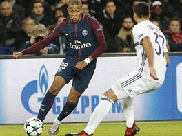 Kylian Mbapp s mem bhem utkn Ligy mistr mezi Paris Saint Germain a...