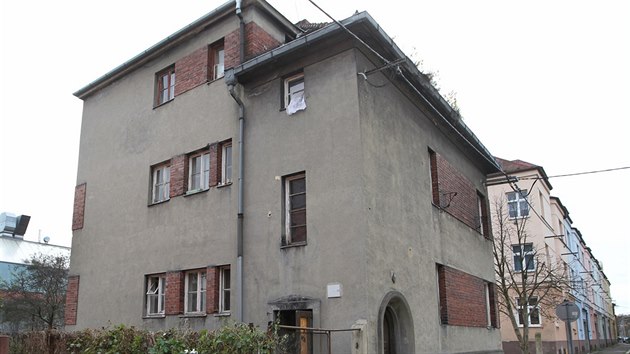 Jeden z dom poslance SPD Lubomra Volnho v ostravskm Pvozu (31. jna 2017)