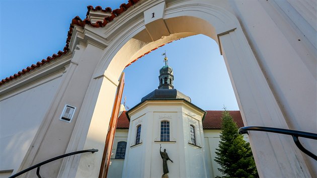 Farní kostel Nanebevzetí Panny Marie v táborských Klokotech.