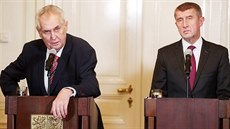 Prezident Milo Zeman a pedseda hnutí ANO Andrej Babi na tiskové konferenci...