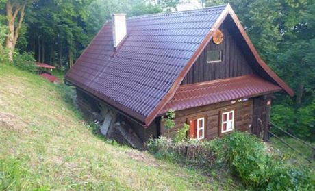 Turistická chata Kusalíno v beskydských lesích nad Vsetínem.