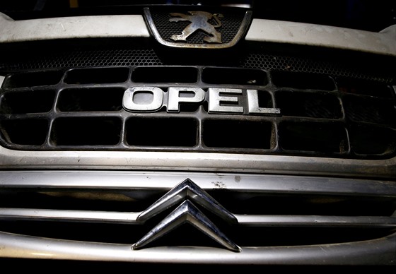 Opel patří k Citroënu a Peugeotu od srpna 2017.