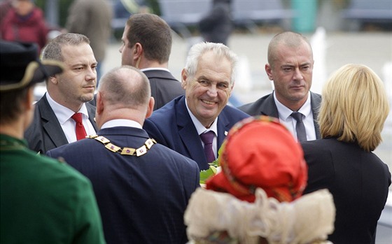 Prezident Milo Zeman ve stedu zahájil tídenní návtvu Olomouckého kraje....