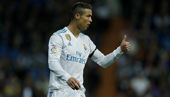 DOBE TY. Cristiano Ronaldo z Realu Madrid bhem duelu s Las Palmas.