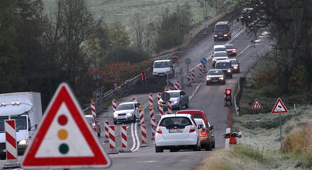 Silnice mezi Ostravou a Opavou.