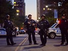 Policisté v ulicích New Yorku po teroristickém útoku na Manhattanu (31. íjna...