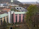 Výhled z lanovky k hotelu NH Prague City na Smíchov smrem k portálu...
