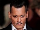 Johnny Depp na premiée snímku Vrada v Orient expresu v Londýn, 2. listopadu...