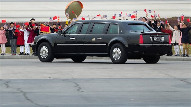 Americk prezident Donald Trump dorazil do Pekingu, kde zahjil svou dvoudenn nvtvu ny (8. listopadu 2017)