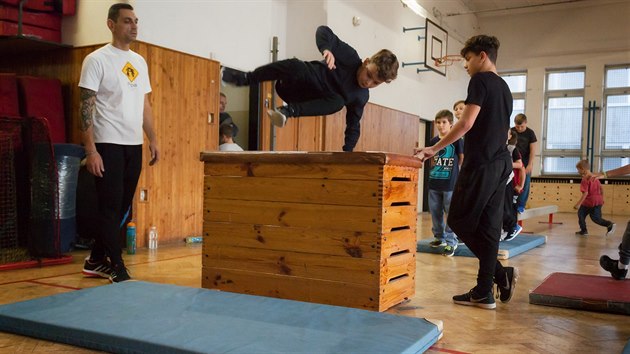 Parkour si lidé často pletou s gymnastikou či jezdectvím - Metro.cz