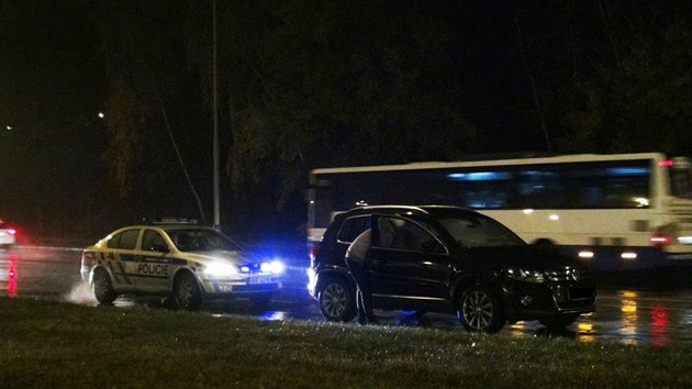 Policie zastavila idiku, kter nabourala stojc auto.
Zkouku na alkohol odmtla (9.11.2017)