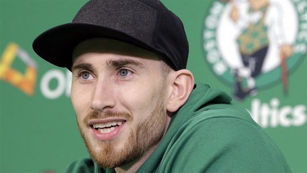 Gordon Hayward z Bostonu piel promluvit o svm zrann.