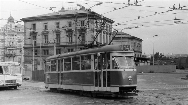 Ndra Praha-Tnov, 4. jna 1975