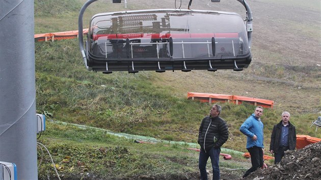 Ly�a�sk� are�l Kop�ivn� od t�to sezony zprovozn� novou �estim�stnou seda�kovou lanovku.