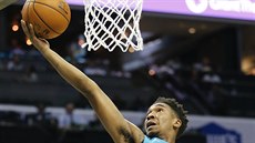 Zakonuje Malik Monk z Charlotte.