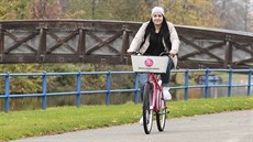 Bikesharing využívá v Českých Budějovicích například i Kristýna Matlachová.