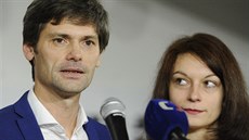 Kandidát na prezidenta Marek Hilšer s manželkou Monikou na tiskové konferenci,...