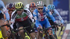 Český cyklokrosař Michael Boroš (s číslem 14) na trati mistrovství Evropy v...