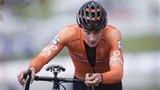 KRÁL. Mathieu van der Poel neml na cyklokrosovém mistrovství Evropy v Táboe konkurenci.