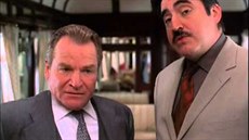 Alfred Molina v televizním zpracování Vra�dy v Orient expresu (2001)