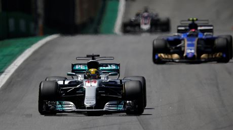 Lewis Hamilton na trati Velké ceny Brazílie
