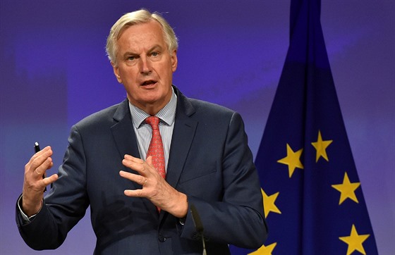 Michel Barnier na pátení tiskové konferenci po jednání o brexitu (10....