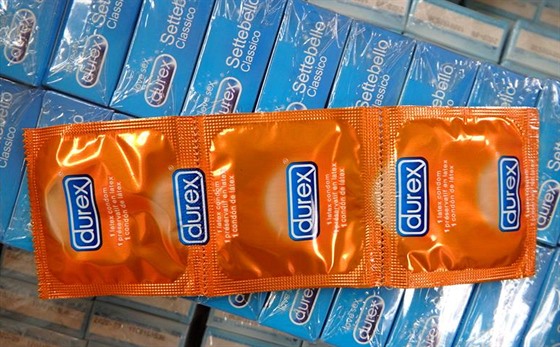 Padělky kondomů z Číny.