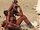 Himbov toleruj mnohoenstv a pedmanelsk pohlavn styk. Po satku vak...