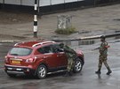 Zimbabwská armáda v centru hlavního msta Harare zablokovala pístup do...