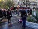 Lidé ped dvma lety umírali i v kavárn A la Bonne Biere, také zde francouzský...