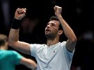 Grigor Dimitrov slaví vítzství na Turnaji mistr.