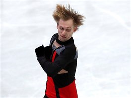 Krasobrusla Sergej Voronov v krtkm programu pi zvodu Grand Prix v sace.