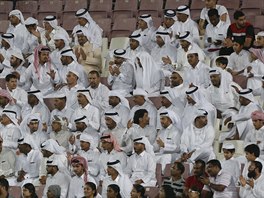 Katarsk publikum bhem ppravnho duelu s eskem