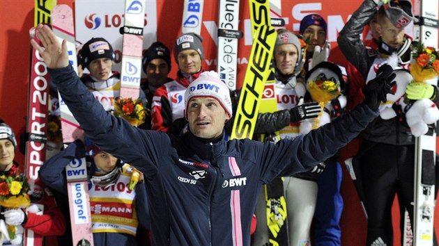 Jakub Janda (v popředí) se loučí se sportovní kariérou na závodě Světového poháru v Polsku.