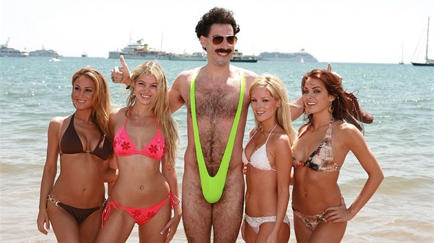 Zelen plavky proslavil filmov snmek Borat z roku 2006 s hercem Sachou Baronem Cohenem (na snmku).