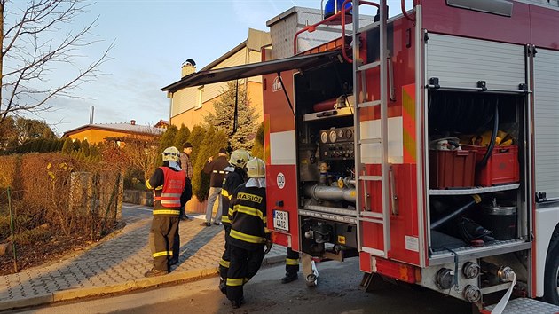 Kvli niku plynu z pokozenho potrub evakuovali zchrani v ervenm Hrdku 35 lid.