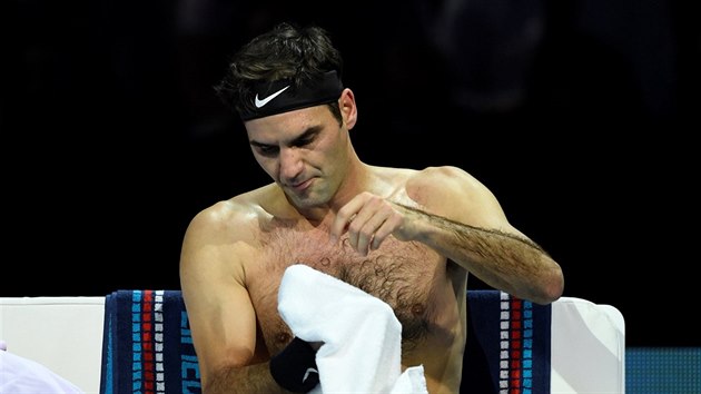 DO SUCHHO. Roger Federer v semifinle Turnaje mistr v Londn.