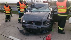 Na 32. kilometru dálnice D2 ve smru na Brno se srazilo osobní auto s kamionem....