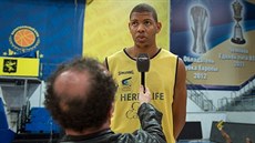 Edy Tavares z Gran Canarie hovoí ped finále Eurocupu pro Eurosport.