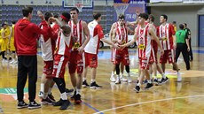 Radost pardubických basketbalist z výhry v Opav.