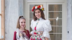 Česká Miss 2017 Michaela Habáňová a studentka oděvního průmyslu Barbora...